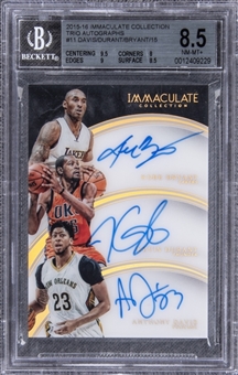 2015-16 Panini "Immaculate Collection" #11 Kobe Bryant/Kevin Durant/Anthony Davis Multi Signed Card (#1/1) – BGS NM-MT+ 8.5/BGS 10